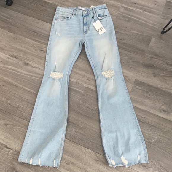 Zara Denim - Zara Flare Fit Light wash Size US 10 Inseam 35" NWT